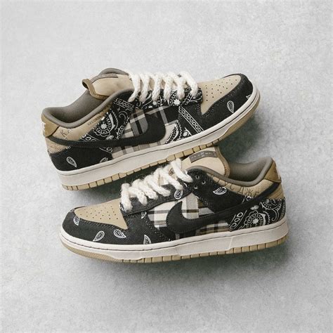 nike sb dunk low travis replica|travis scott sb dunks price.